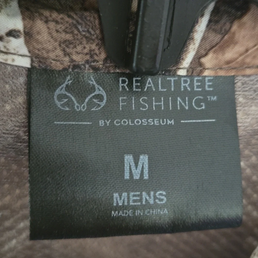 Realtree Fishing camouflage long sleeve shirt - Picture 7 of 10